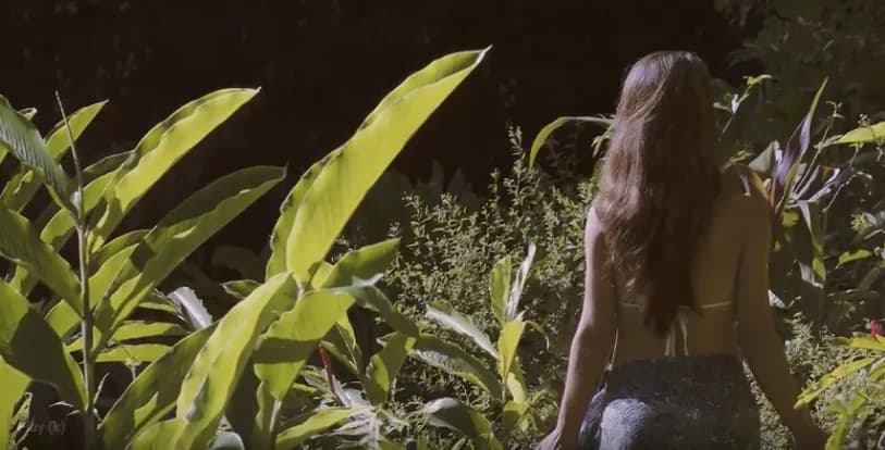 Massage in a lush tropical garden on Maui